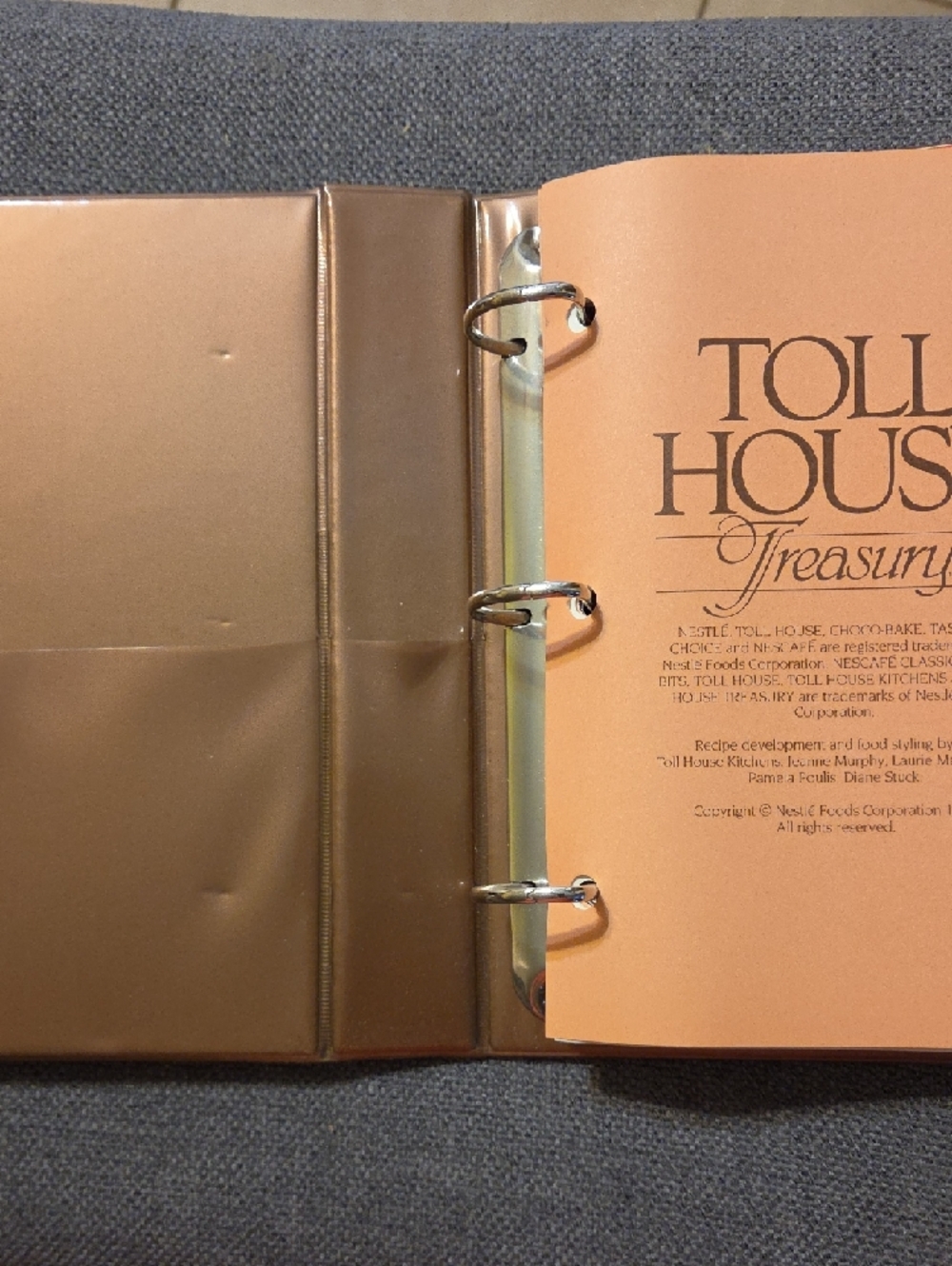 Toll House Treasury Cookbook - Picture 3 of 3